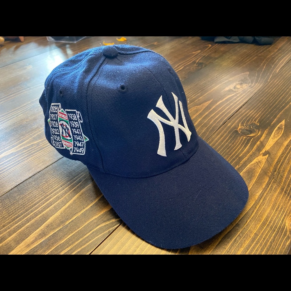 Vintage Yankees World Series Champions Hat
